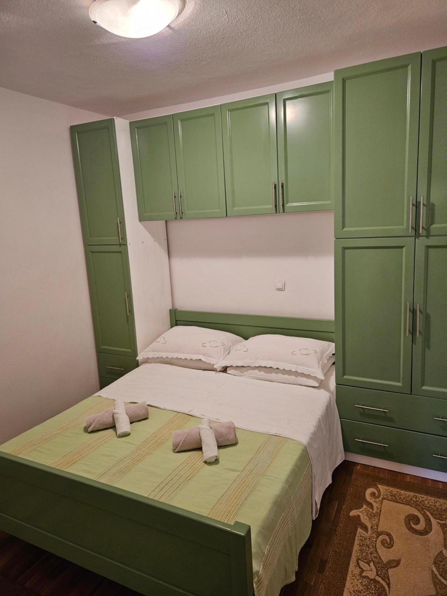 Apartmani Natasa Lokva Rogoznica Exterior photo